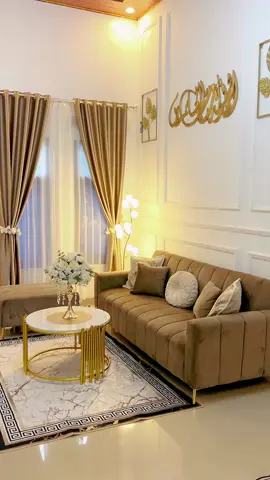 Spill gorden dirumah ‼️ Bahan emboss blackout premium , dengan motif abstrak . Free tali gorden rumbai . Buat kalian yang mau bisa cek keranjang kuning yaa 😍 #rumahminimalis  #ruangtamuaestetic  #ruangtamu 