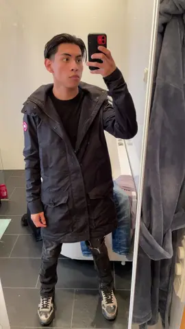 Vad är eran åsikt om canada goose regnjackor?☔️ #canadagoose #jacka #fördigsidan 