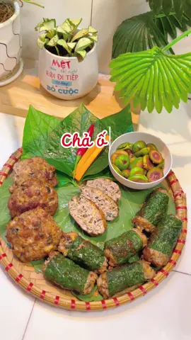 Chả ốc nhà làm các bác ơi! Cuối tuần ở nhà bày vẽ tí nào!#monngonmoingay #nauancungtiktok #comnha #LearnOnTikTok 