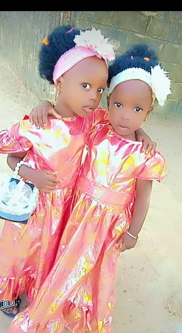 Lil sister are looking so adorable ❤️❤️👌🌹✨