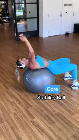 #iay #foryou #hiittraining #athomeworkoutvideos #fitnessapp #iayapp #fitnesstipsforwomen #hiit #onlinecoaching #bostonfitness #onlinecoachingfitnessplan #absworkout #coreworkout 