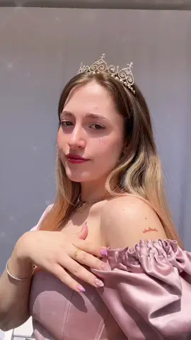Sizce? #barbieprincessandthepauper #princessandthepauper #barbietattoo #princessandthepauperbirthmark @Reorah 