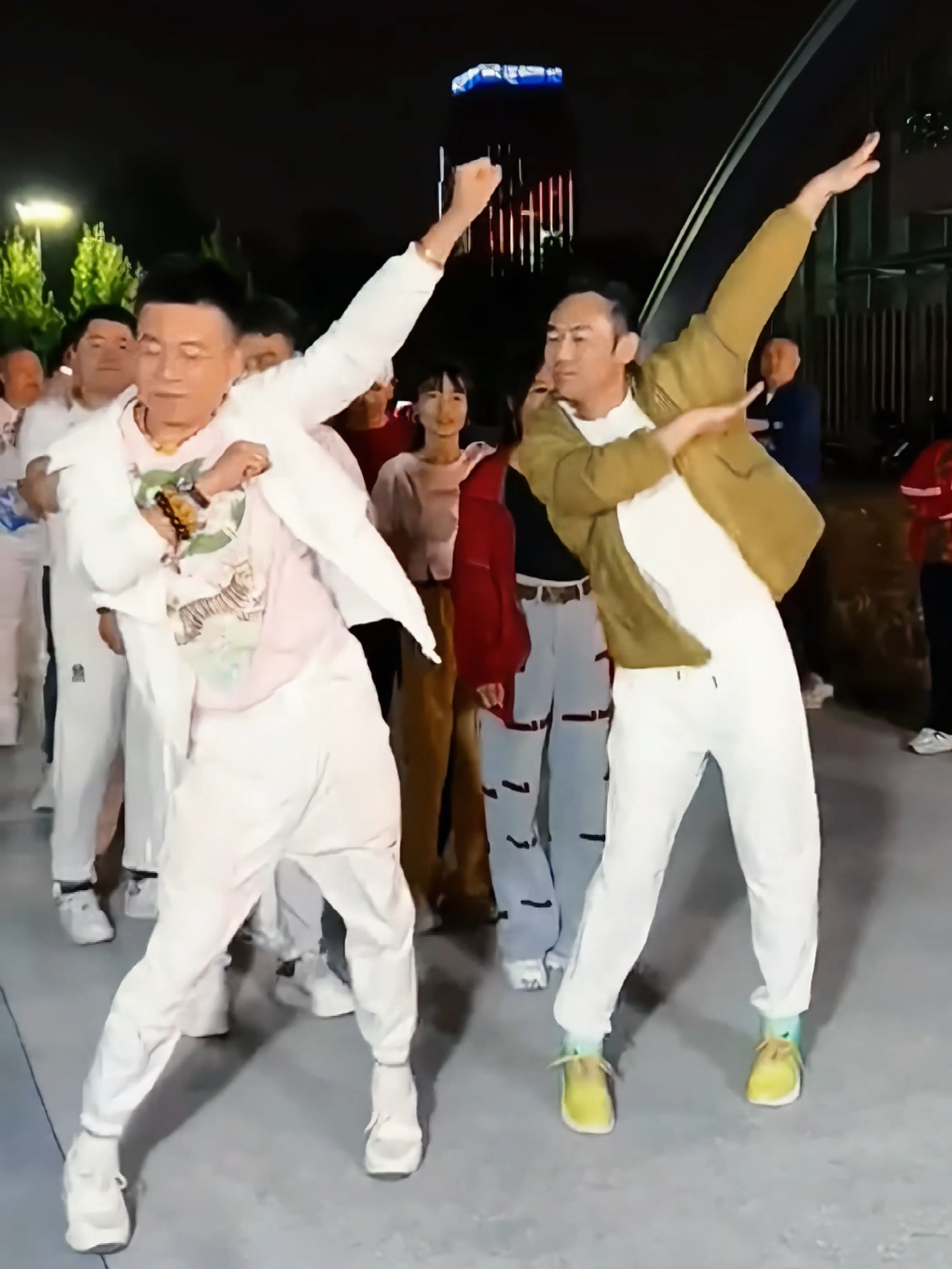 The viral dance of Chinese parties with their fans + original music name (扛過槍 放過羊 (DJ偉然 Remix))#dancing #trend #dancer #fyp #fypシ #funnyvideos #trending #funnydance #new #foryou #dancechallenge #chineseculture #chinese #china