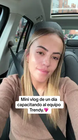 Fortaleciendo los equipos para mejorar la experiencia del cliente en Trendy.🥰 #capacitacion #trendyshopmaquillaje #trendyshopbtanew #minivlog #trabajo 