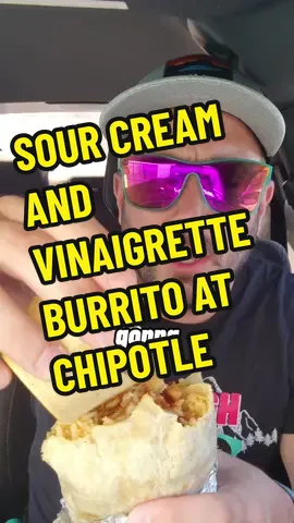 The Sour Cream and Vinaigrette is better with the Chicken Al Pastor Burrito... TRUST ME! 🌯🌶 Would you try this? Comment Below ⬇️ HIT THAT + IF YOU LOVE @Chipotle  #tiktokfoodie #chipotle #burrito #chicken #foodreview #sourcream #vinaigrette 
