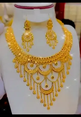 ২২ ক্যারেট স্বর্ণের নতুন নেকলেসের সেট 🥰🥰 #খুবই #সুন্দর #ডিজাইন😍 #💥💥 #foryou #tiktok #official #viral #video #😍 #🥰 