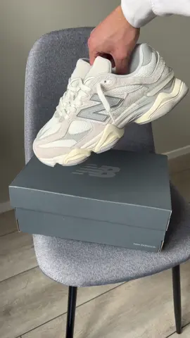New Balance 9060 