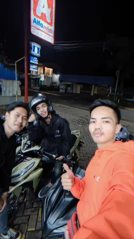 tau lah ya mau kemana 🗿🤪 #pantai #pantaisawarna #beranda 