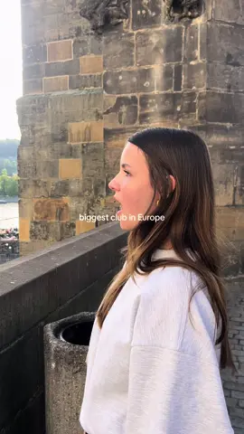 We love you Prague @_calypso_ 