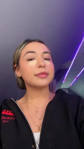 @Aventura los amo tanto voy a vender la casa de mi mama para ir a verlos omg los adoro