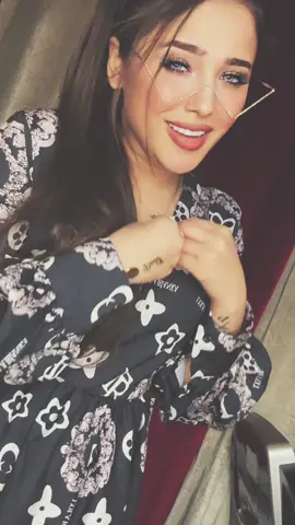 #حسين_غزال #وينك_تعال #😔💔🥀 #fypシ゚viral🖤tiktok☆♡🦋myvideo #comn #like #شو_رأيكم #tiktoklongs #الزعيمة #👑 #😌 #fypシ゚viral #