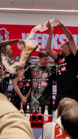@bayer04 you did it!!!!  Xabi Alonso enjoyed a very well-deserved beer shower after bringing the  @Bundesliga title in Leverkusen.  #bestcoach #footballmanager #xabialonso #xabi #bayer04 #bayerleverkusen #leverkusen #bayer #europaleague #football #footballtiktok #winners #champions #champion #bundesligatiktok #germany🇩🇪 #germanfootball #historymaker #pressconference #press 