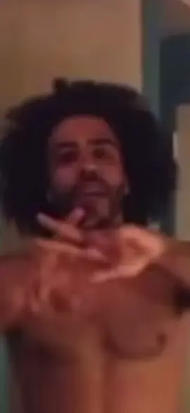 hi.      #hamilton #hamiltonmusical #linmanuelmiranda #daveeddiggs #alexanderhamilton #theaterkid #musicalplaylist 