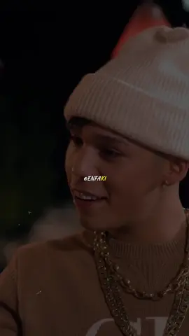 DIME QUE TE QUEJAS?  @Jere Klein  . . . #lyrics #lyricsvideo #lyricschile #lyric #jereklein #chile 