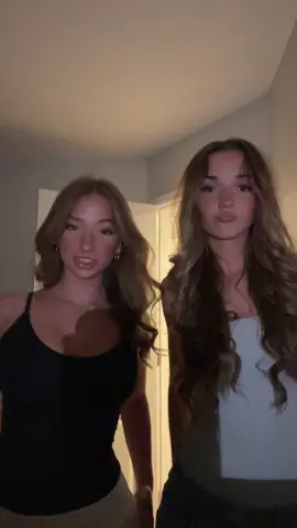 with twin @bella thomas 