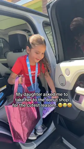 The chickens 😂🥹 Which one is your fave?! 🤩 #donut #donutshop #entrepreneur #mom #hawaii #vegas #food #FoodTok #dessert #workingmom #cute #daughter  