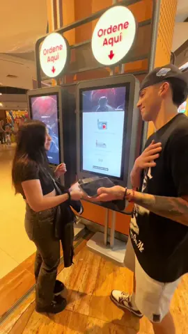El dia que pidieron 1 combo pero 3 veces 🤣 una genia