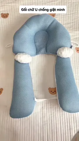 Gối chữ U chống giật mình cho bé, có định hình chống bẹp đầu cho trẻ sơ sinh- có dây rút tiện lợi#xuhuong #monkeykidsstore #muacungtiktok #muataitiktok #chotdontiktok #mebimsua#mebim#goichobe #beyeu#goichuu  