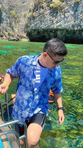#ผู้ชายอารมณ์ดีอบอุ่นยิ้มเก่ง☺️😊😍🥰 #ผู้ชายในเครื่องแบบ😍😍 #อาจารย์หนึ่ง 