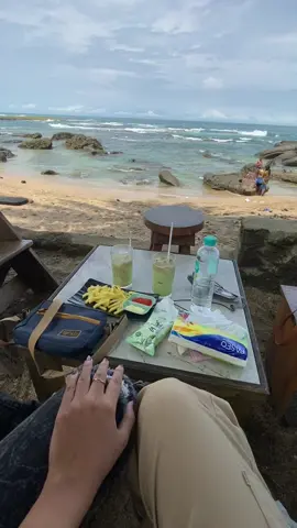 With pacarku😍 ambil aja videonya buat manas manas mantan☺️#pyf #fypシ゚viral #pantai 