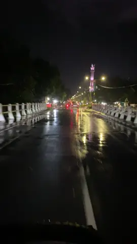 Mataram&hujan💆🏻#islamiccenter #insidelombok #rain 