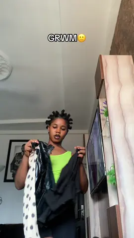 Outfit you can slay with your natural hair  Part 2 #hairbeauty #fyppppppppppppppppppppppp #trendingsound #bantuknots #hairlover #naturalhair #blowthisup #naturallook 