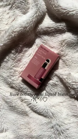 This mini blush is so cutee #fyp #makeup #rarebeauty #rarebeautyblush #sephora #ugc #beauty 