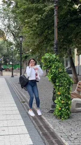 Mama ce sa speriat 😂😂 #bushman #funnyvideos #chsinaumoldova🇲🇩 #moldova🇲🇩 