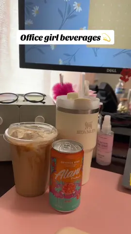 My all day beverages as an Admin girly 😊🎀 need all the energy 💫 #worklife #officegirlie #officelife#beveragegirlie #corporatelife 