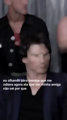 vcs mulheres são bem estranhas as vezes.