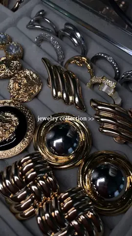 So happy with my mini collection 🥺✨ #jewelry #goldjewelry #forthegirls #gold #earringslovers #aesthetic #jewelryorganizer #JewelryCollection 