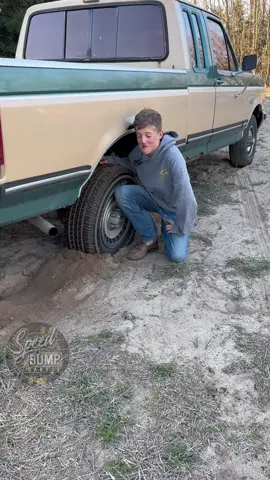 Everything is Stuck!🤦🏻‍♂️#willitrun #ranchero featuring @GrowJack #1970ranchero #1971ranchero #Torino #junkyard #abandoned #forgotten #junkyardjack #rancherokid #cleftstrong