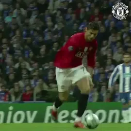 📆 — مثل اليوم قبل [15] سنة: الاسطورة كرستيانو رونالدو يسجل هدف تاريخي ضد بورتو من منتصف الملعب ⚽️🔥.#rells 