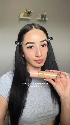 first time using this & i really like it! 🤭 @elfcosmetics #elfhaloglowliquidfilter #elfhaloglow #elf #elfcosmetics #makeupreview #makeup #beauty #foundationroutine #dupe 