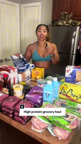 My go to high protein foods as a certified nutritionist ✅ ##groceryhaul##onlinecoach##nutrition##womenscoach