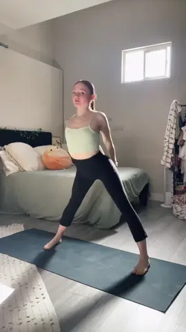 It’s your sign save this video and  do this everyday! Then comment your results 🩰✨ Credits to @mackenziedaviz mackenziedaviz #ballet 
