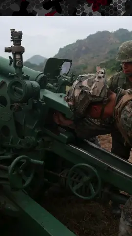 Unique Feature to Push Loaders Hand Out of the Way on M101 Howitzer #shorts #military 