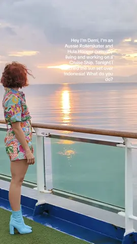 Hey there! Let me re introduce myself 👋🏼  Comment and let me know about yourself!? #cruiseship #performer #rollerskater 