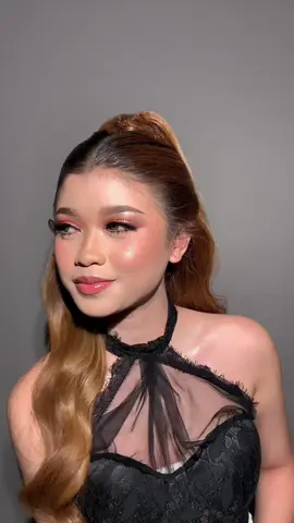 ikan hiu makan tomat, CAKEP!🤸‍♀️ #muasurabaya #muasby #muasidoarjo #makeupartist #makeupsurabaya #fyp 