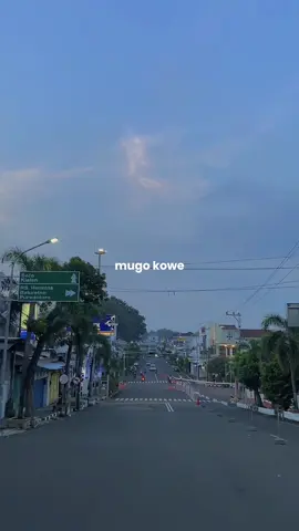 Pie ? Penak to dadi wong sing atine jembar, seng eneke mung meneng, nrimo, karo ngalah !  #pisah #sebatasteman #guyonwaton #worowidowati #liriklagu #lirik #overlay #templatelirik #wonogiri24jam #wonogiri #CapCut #jowopride #fyp