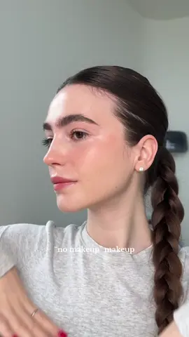 Its a “no makeup” makeup day ✨🤍 gloomy weather & staying in🌧️ #makeup #nomakeupmakeup #naturalbeauty #easymakeup 