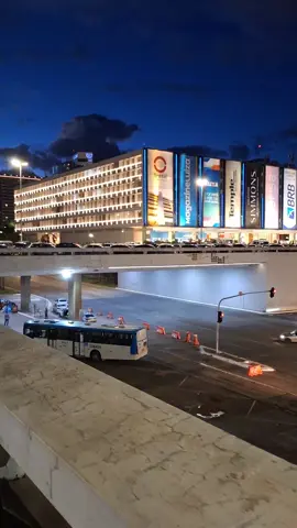 Brasília e suas peculiaridades... . . . . . . #videomaker #fotografia #brasilia #fypシ #fy #aesthetic #night #distritofederal 