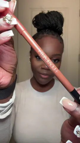 I wanna be a makeup girlie so bad 😅🥹 @Huda Beauty is definitely helping me with this Cuffing Technique 💋💄 #HudaBeauty #HudaBeautyFauxFiller #FauxFillerLipGloss #ad 