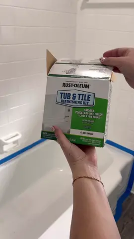 Transform your tub from drab to fab in a splash with the Rust-Oleum Tub and Tile Refinishing Kit! Dive into a DIY project that's as refreshing as a bubble bath 😌 🎥: @kenziemariehome