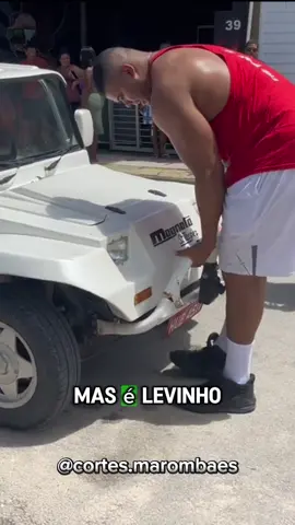 Bitelo levantando um Buggy, parece de papel o carro 😂😂 #bitelo #cortes #maromba #cortesmaromba #strongman #buggy 