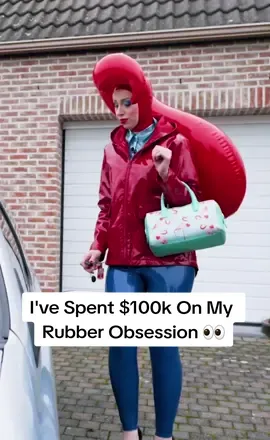 'I don't want to be like everyone else cos it's boring' 💅🏻 #truly #hookedonthelook #Rubber #fashion #driving #clothes #fyp #foryou #art #style #wardrobe #style #antwerp #shiny @Miss Fetilicious 