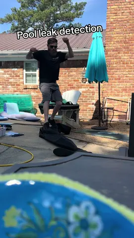 Another day, another leak 🤙🏽 #fyp #foryoupage #pool #thepoolguy #h20leakdetection #leakdetection #poolrepair #swimmingpool #asmr #attention #leak #waterleak 