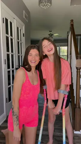 a few fun hairstyles with @Scünci for national scrunchie day! 🎀✨ #theoriginalscrunchie #scuncipartner 