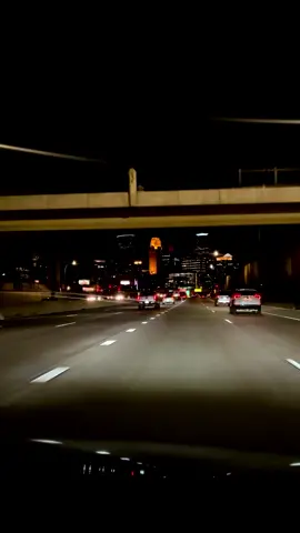 this song >> #nightdrive #city #minneapolis #cityscape #travel 
