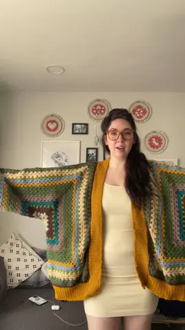 Thank you so much 🧡 #fyp #crochet #crochetcardigan #crochetsweater #tallgirlfashion @♦️Brei♦️ 